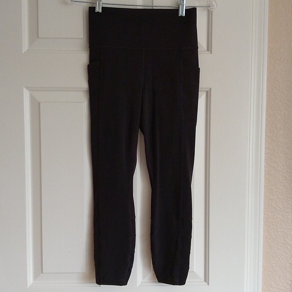 Athleta Salutation Stash Pocket II Cinch 7/8 small